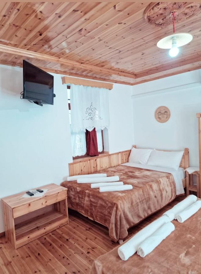 Hotel Domino Gjirokastër Exteriér fotografie