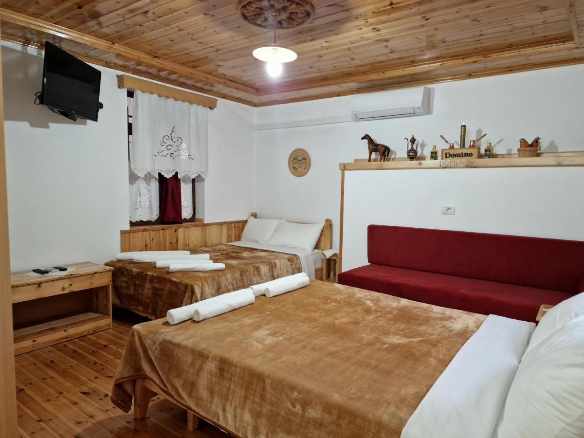 Hotel Domino Gjirokastër Exteriér fotografie