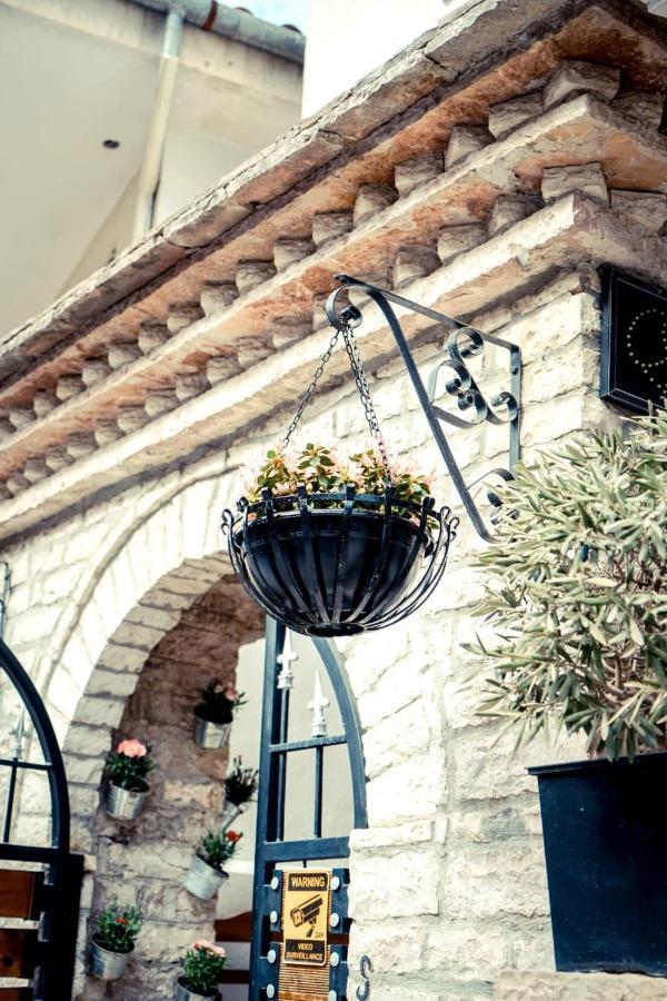 Hotel Domino Gjirokastër Exteriér fotografie